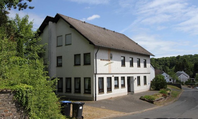 Kopp House | Kid-Friendly Ferienhaus Vulkaneifel Kopp with Kitchen Access