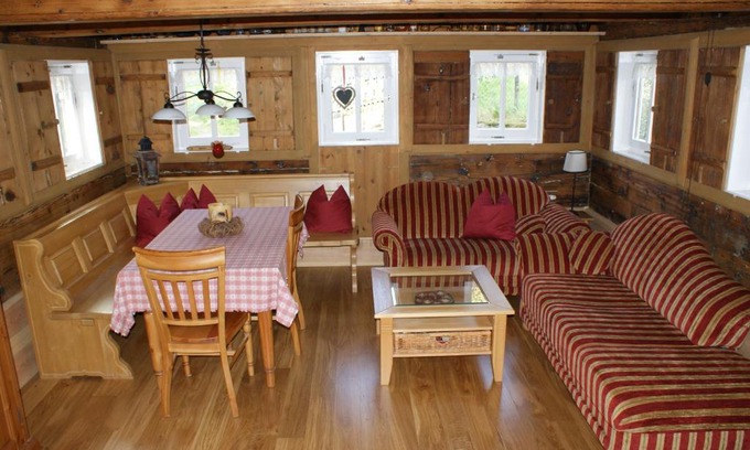 Waltersdorf House | Pet-Friendly Retreat: Ferienhaus Waltersdorf, Rated 9.2/10
