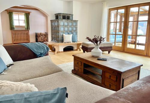 Weißach House | Explore Ferienhaus Weißachdamm: Family-Friendly Retreat