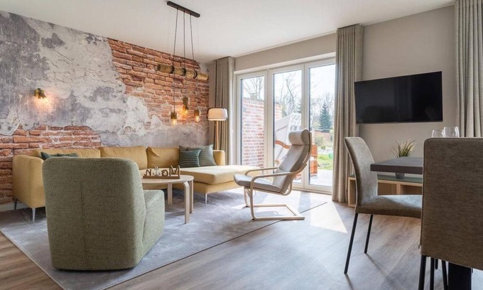 St. Peter-Ording House | Discover Ferienhaus Zeit am Meer with Ocean View & Kitchen