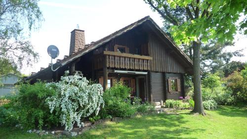 Roedental House | Discover Ferienhaus Zur Einberger: Family & Pet Friendly Retreat