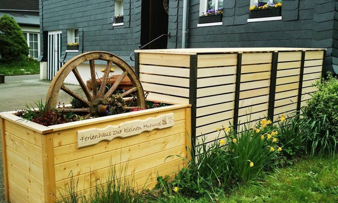 Godenroth House | Cozy Ferienhaus zur Kleinen Hummel with Ocean View