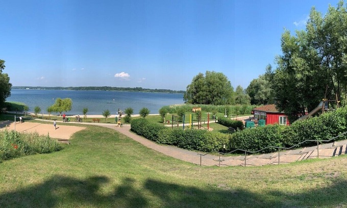 Muritz House | Idyllic FerienHaus zur Sonne - Your Lake Plau Getaway