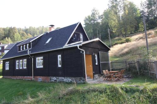 Klingenthal Apartment | Experience Gösselberg: A Family-Friendly Retreat