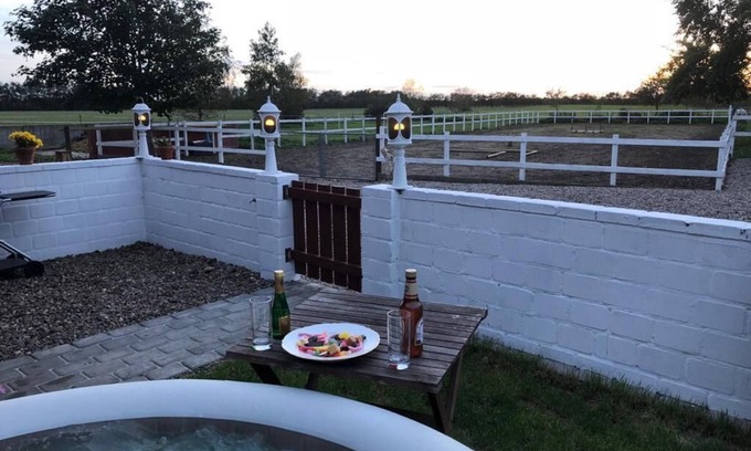 Bylderup-Bov House | Serene Retreat with Private Garden and Outdoor Whirlpool