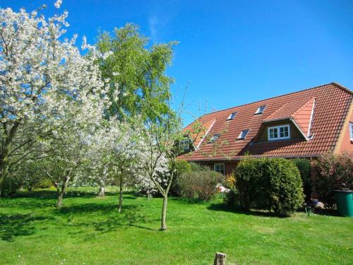 Puttgarden Apartment | Oceanfront Retreat at Ferienhof Böhnke Nr4 - Rated 9.3/10
