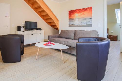 Sahrensdorf Apartment | Discover Ferienhof Büdlfarm: Oceanfront Family Retreat