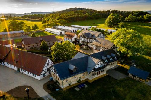 Groschwitz Apartment | Pet-Friendly Ferienhof Domäne Groschwitz with Ocean Views
