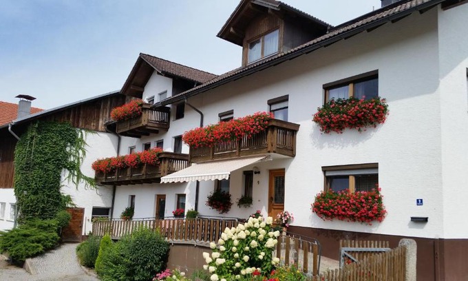 Thurmansbang Apartment | Family-Friendly Retreat at Ferienhof Murr with Top Ratings