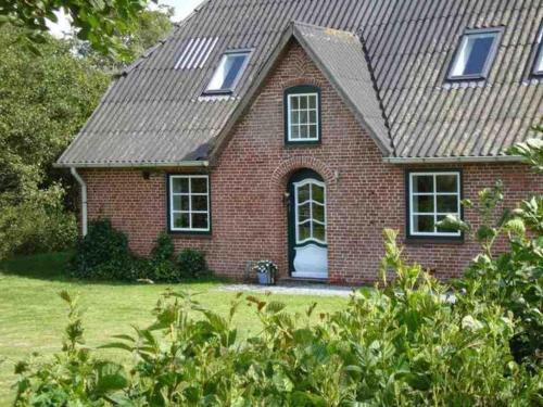 Tumlauer Koog Apartment | Pet-Friendly Retreat at Ferienhof Röhe - Rated 9/10!