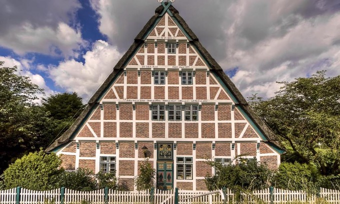 Jork Apartment | Pet-Friendly Oceanfront Retreat at Ferienhof tom Diek