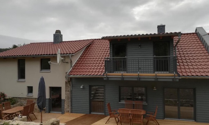 Plaue Apartment | Family-Friendly Retreat at Ferienhof "WaldEsel Rippersroda"