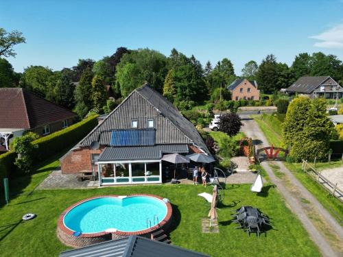 Timmel House | Idyllic Ferienhof Welsch: Oceanfront Retreat for Families