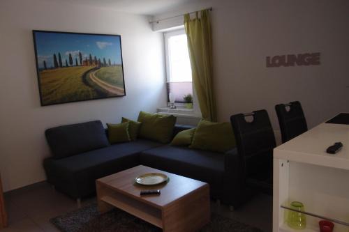 Salzhemmendorf Apartment | Pet-Friendly Retreat with Spa & Restaurant at Ferienlounge