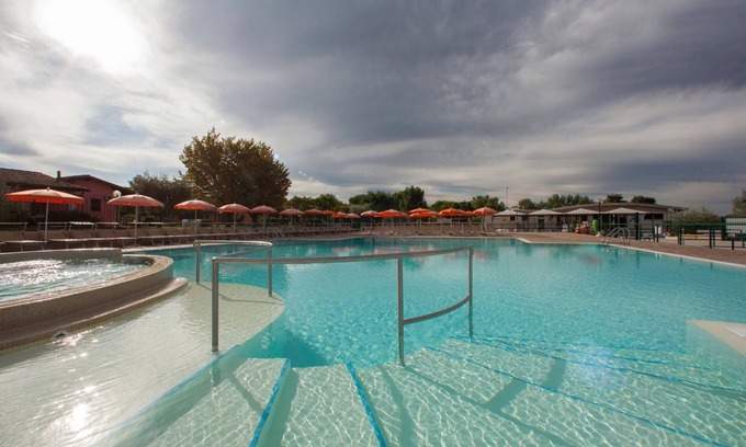 Colombare House | Family-Friendly Maxicaravan at Ferienpark Garda Village