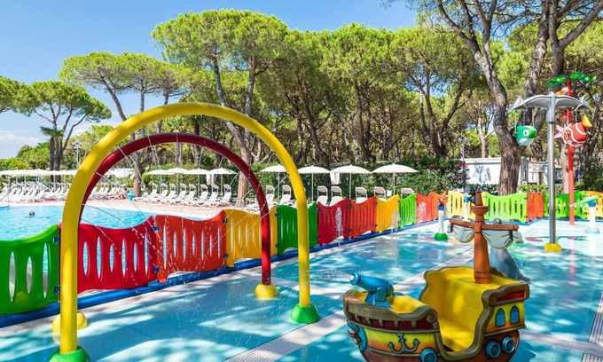 Reschigliano House | Family-Friendly Mobilehome at Ferienpark Residence Village