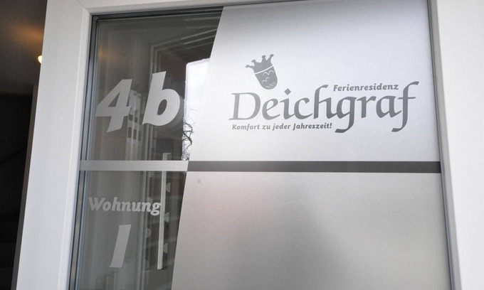 Neuharlingersiel Apartment | Guest Rated 10/10: Ferienresidenz Deichgraf with Ocean Views