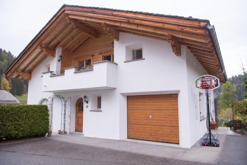 Churwalden Apartment | Ferienunterkunft Furnerschhus für 4 Personen in Churwalden