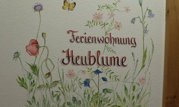 Innerschwand Apartment | Family-Friendly Ferienwohnung Heublume at Ferienhof Mayrhofer