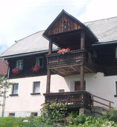 Sankt Peter am Kammersberg Apartment | Pet-Friendly Retreat at Ferienwohnung am Rettlhof