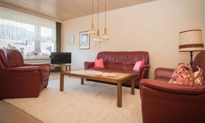 Bad Peterstal-Griesbach Apartment | Spacious 2-Bedroom Apartment with Breakfast & High Ratings