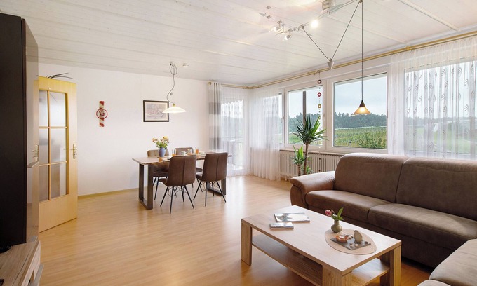Kressbronn Apartment | Enchanting 'Die Hiemers' with Mountain View & Garden Oasis
