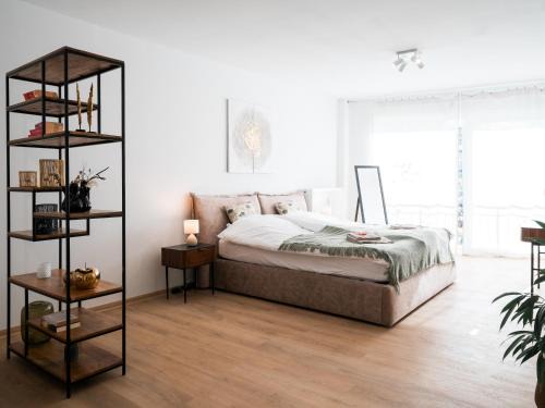Ahrweiler Apartment | Cozy Central Apartment for 2: Wifi, Kitchen & Parking