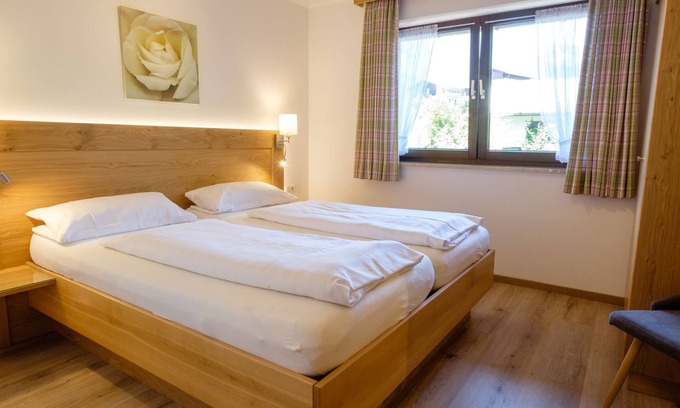Unterschonau Apartment | Experience Comfort at Ferienwohnung Nr. 1 Jennerblick