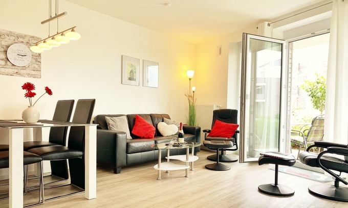 Wurster Nordseekuste Apartment | Comfortable 4-Person Apartment with Oceanfront Views