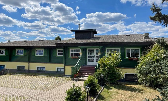 Harzgerode Bed & Breakfast | Family-Friendly Ferienwohnanlage Königerode with Kitchen Access