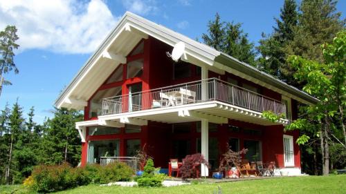 Feistritz ob Bleiburg Apartment | Cozy Unterort Getaway with Garden, Terrace & Scenic Views