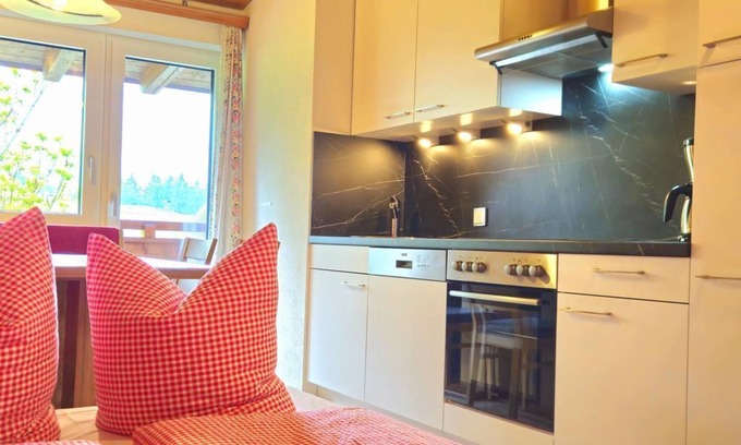 Reith im Alpbachtal Apartment | Cozy Ferienwohnung Koglblick with Pet-Friendly Amenities