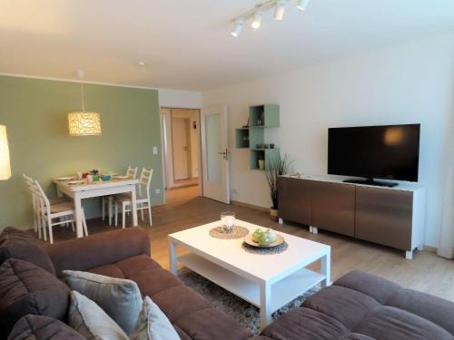 Immenstaad am Bodensee Apartment | Stunning Oceanfront Stay at Ferienwohnung Ankerplatz 2