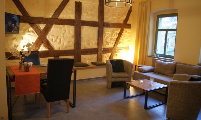Lutherstadt Wittenberg Apartment | Family-Friendly Ferienwohnung am Kirchplatz - Rated 9/10