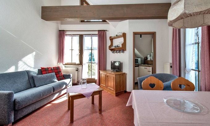 Todtnauberg Apartment | Convenient Apartment for 6 with Pool in Todtnau