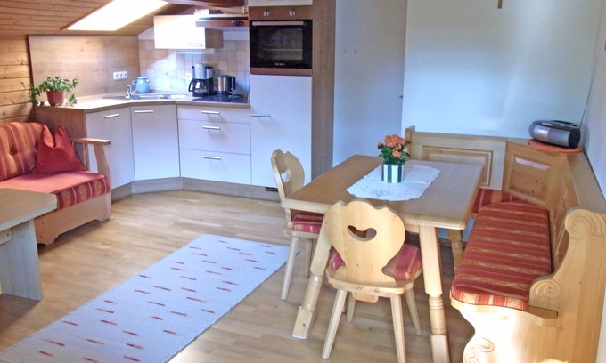 Aschau im Chiemgau Apartment | Guest Rated: Two-Bedroom Retreat with Spacious Balcony