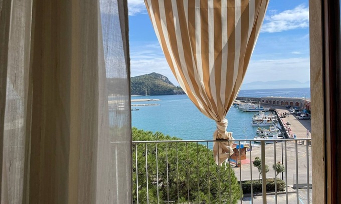 Marina Di Camerota Apartment | Cozy Apartment for 6 Guests with Oceanfront Views