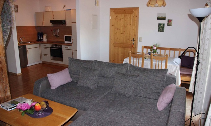 Eggstatt Apartment | Family-Friendly Ferienwohnung with Balcony & Kitchen Amenities