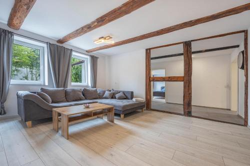 Hammenstedt Apartment | Family-Friendly Poolside Retreat at Ferienwohnung 1