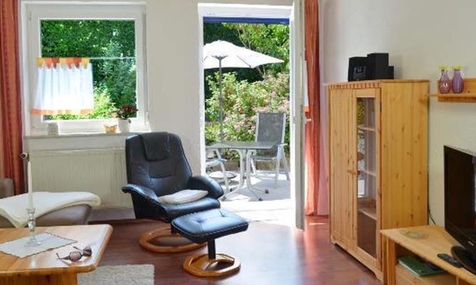 Bischofsgruen Apartment | Family-Friendly Ferienwohnung for 2-3 Guests with Kitchen