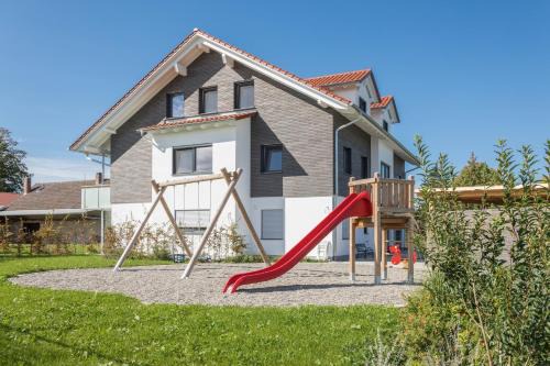 Eriskirch Apartment | Family-Friendly Ferienwohnung 2 at Biohof Eriskirch