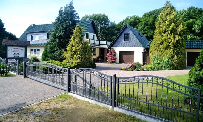 Schaprode Apartment | Family-Friendly Retreat at Ferienwohnung 2 with High Ratings
