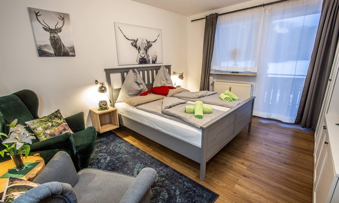 Adlgastag Apartment | Comfortable Ferienwohnung 3 with Balcony & Free WiFi
