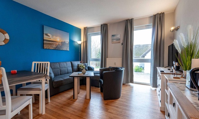 Lobbe Apartment | Experience Endless Beaches at Ferienwohnung 30, Mönchgut