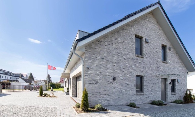 Haffkrug Apartment | Oceanfront Retreat: Ferienwohnung 4 Haus Meeresrauschen