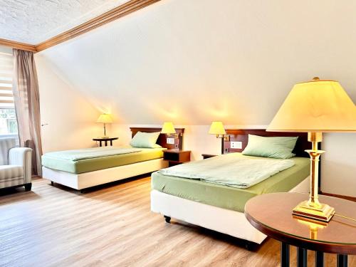 Loehne Apartment | Comfortable Family Apartment with Wi-Fi and Parking Access