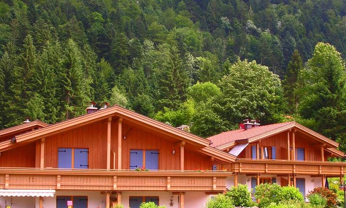 Aschau im Chiemgau Apartment | Cozy Apartment with Balcony, Pet Friendly & Great Reviews