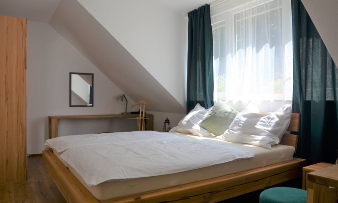 Riedenburg Apartment | Cozy Apartment with Mountain Views and Family-Friendly Amenities