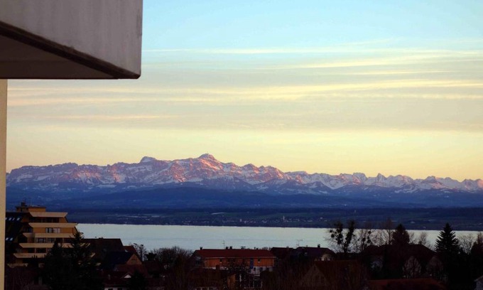 Meersburg Apartment | Family-Friendly Ferienwohnung Alex - 4-Star Guest Favorite