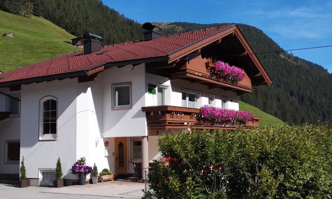 Madseit Apartment | Child-Friendly Alpenheim: Guest Rated 9.6/10